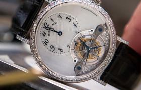 宝玑腕表外观有划痕处理方法推荐（轻松修复爱表的小技巧）